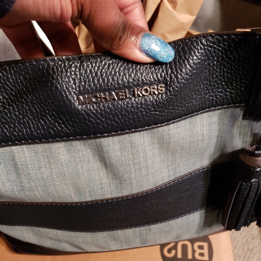 Michael kors purse